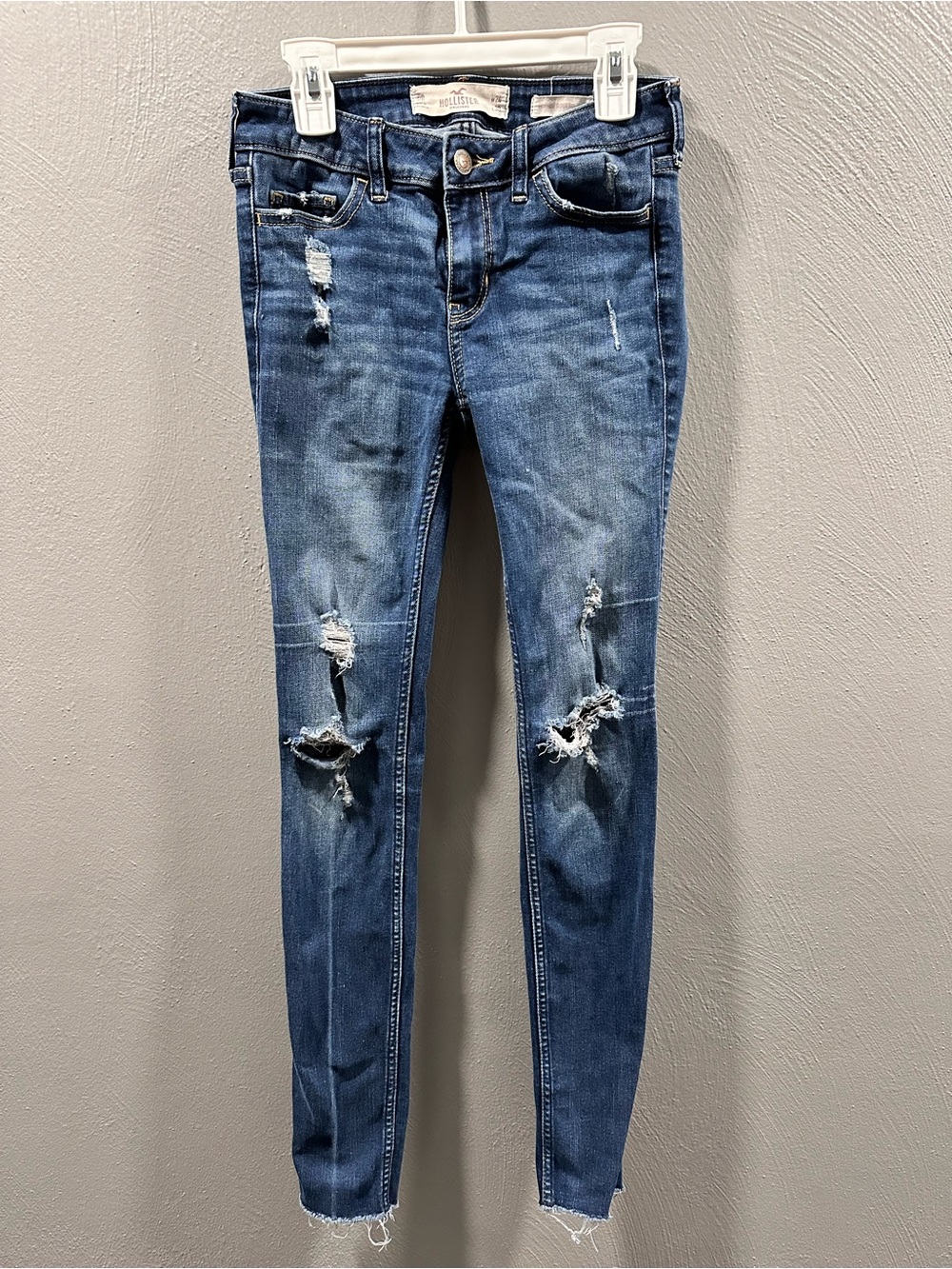Hollister Low Rise Super Skinny Distressed Medium Blue Women's Jeans